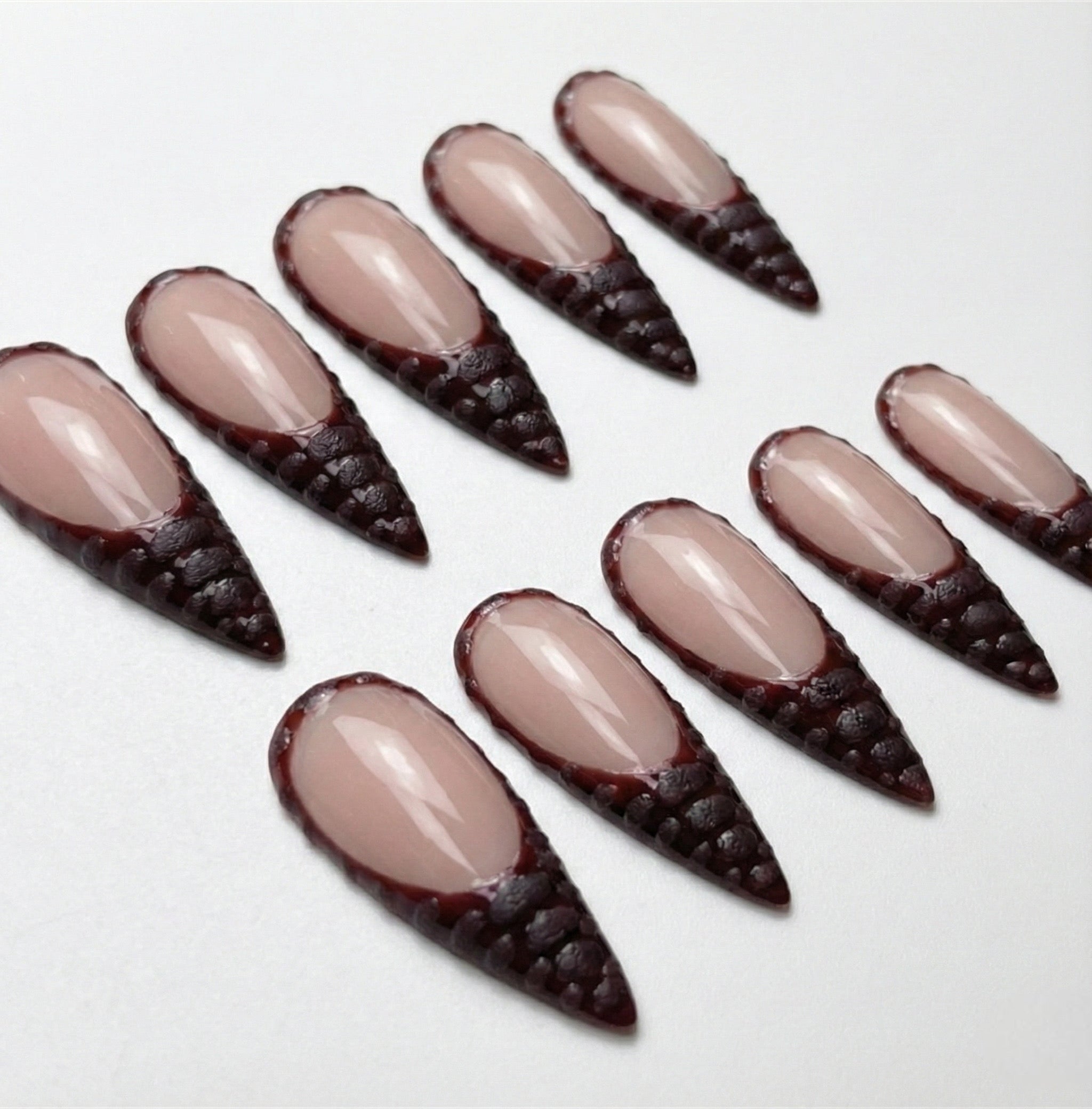 Cocoa Venom, acrylic press on nails