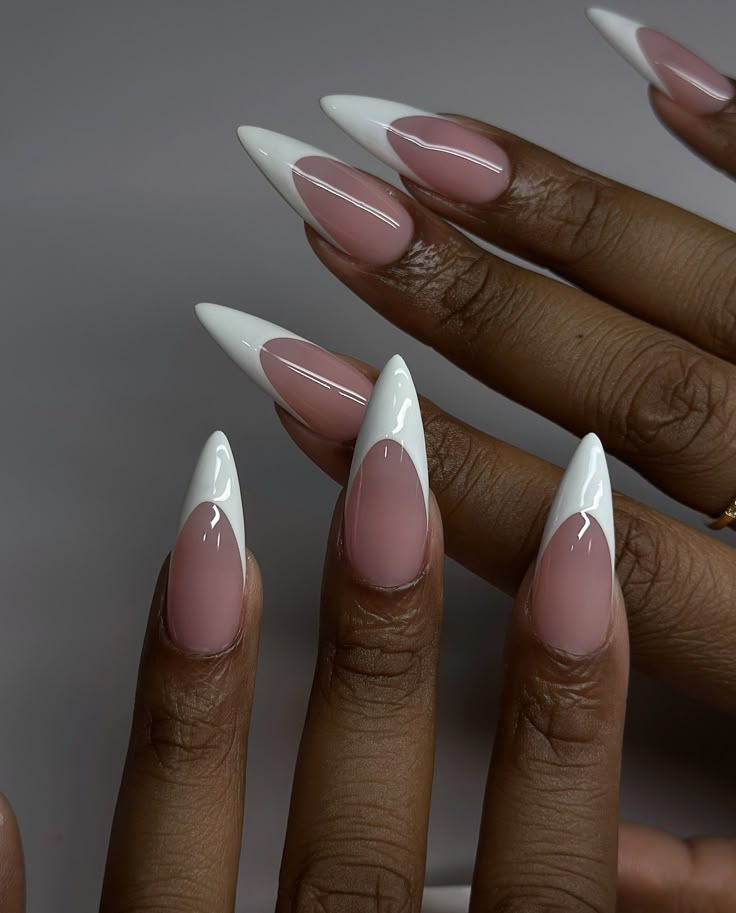 Classic Stiletto French Tip , Press on nails