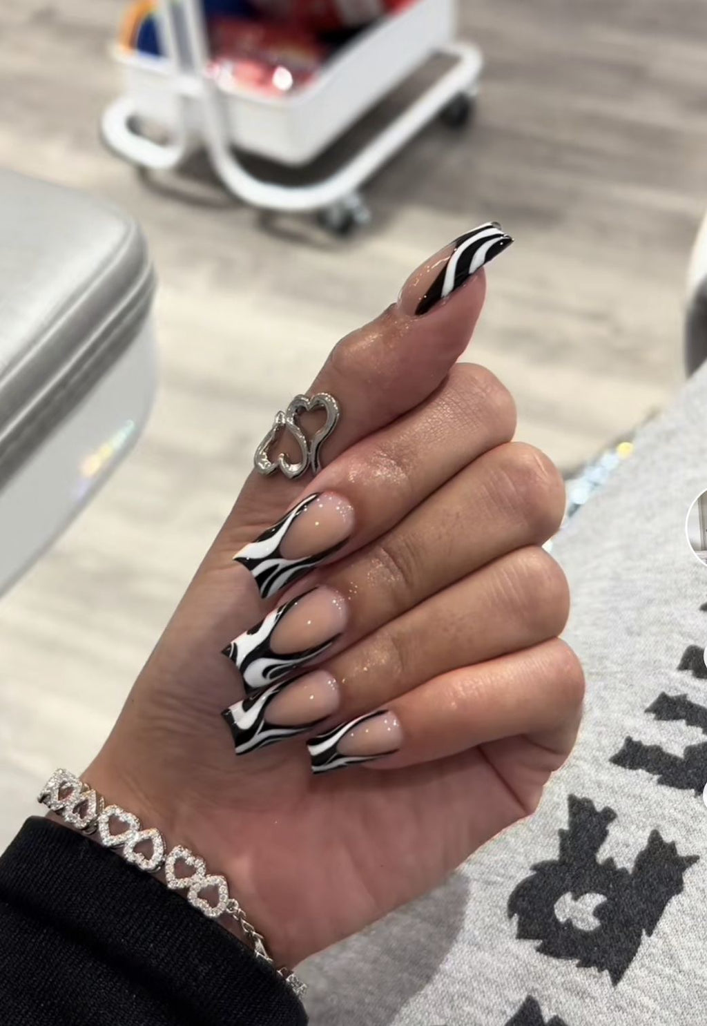 Cosmic Waves Press on nails